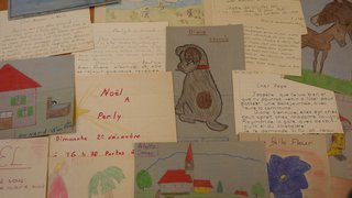 Noël 1953: les écoliers envoient des dessins et des voeux au maire de Perly-Certoux