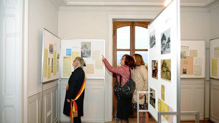 Fernand Savigny retrouve les images et documents qui ont présidé la construction de l'ancienne villa. 